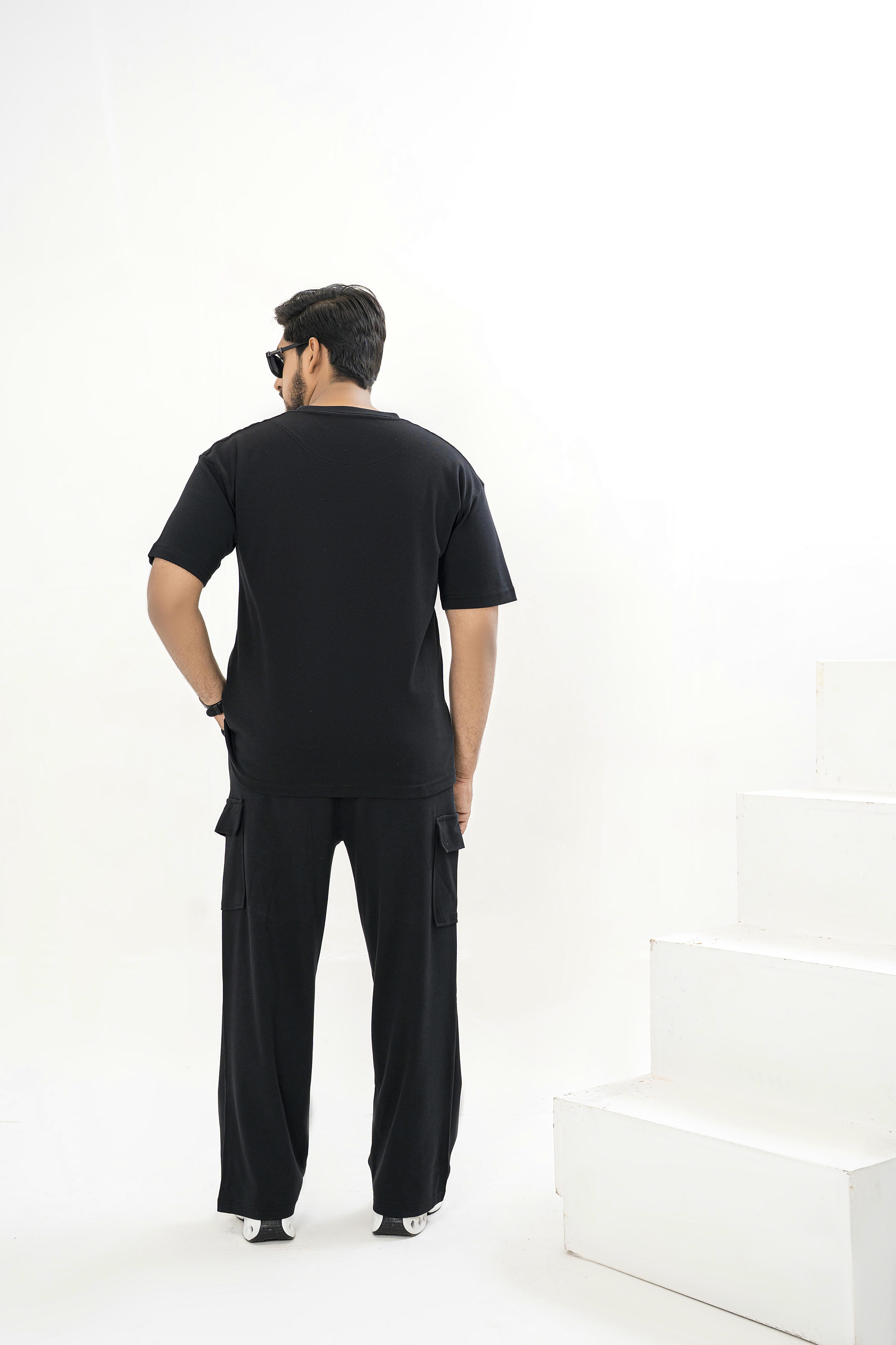 Men's Drop-Shoulder T-Shirt – Black with Front Logo