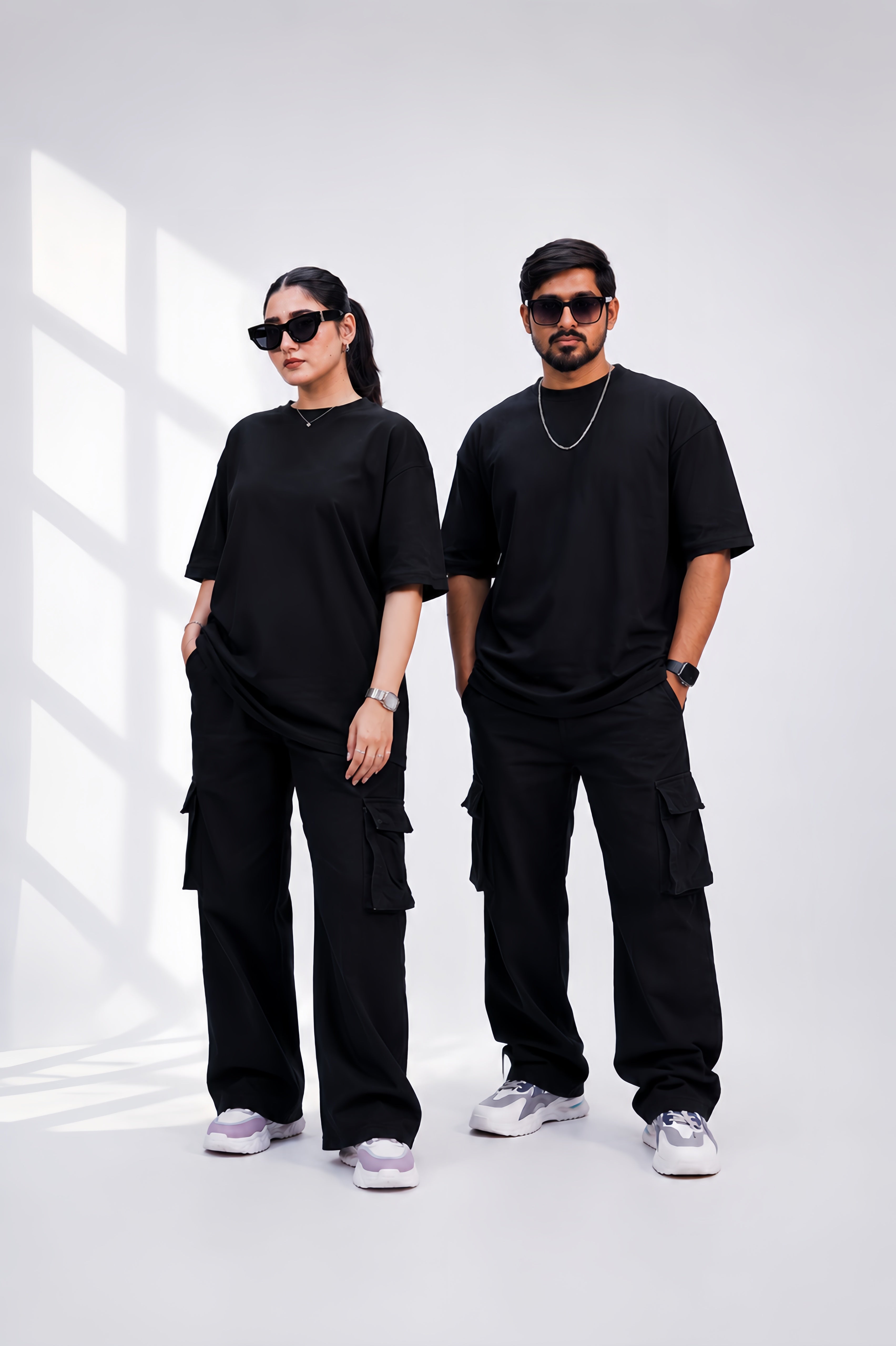 BLACK OVERSIZED T-Shirt