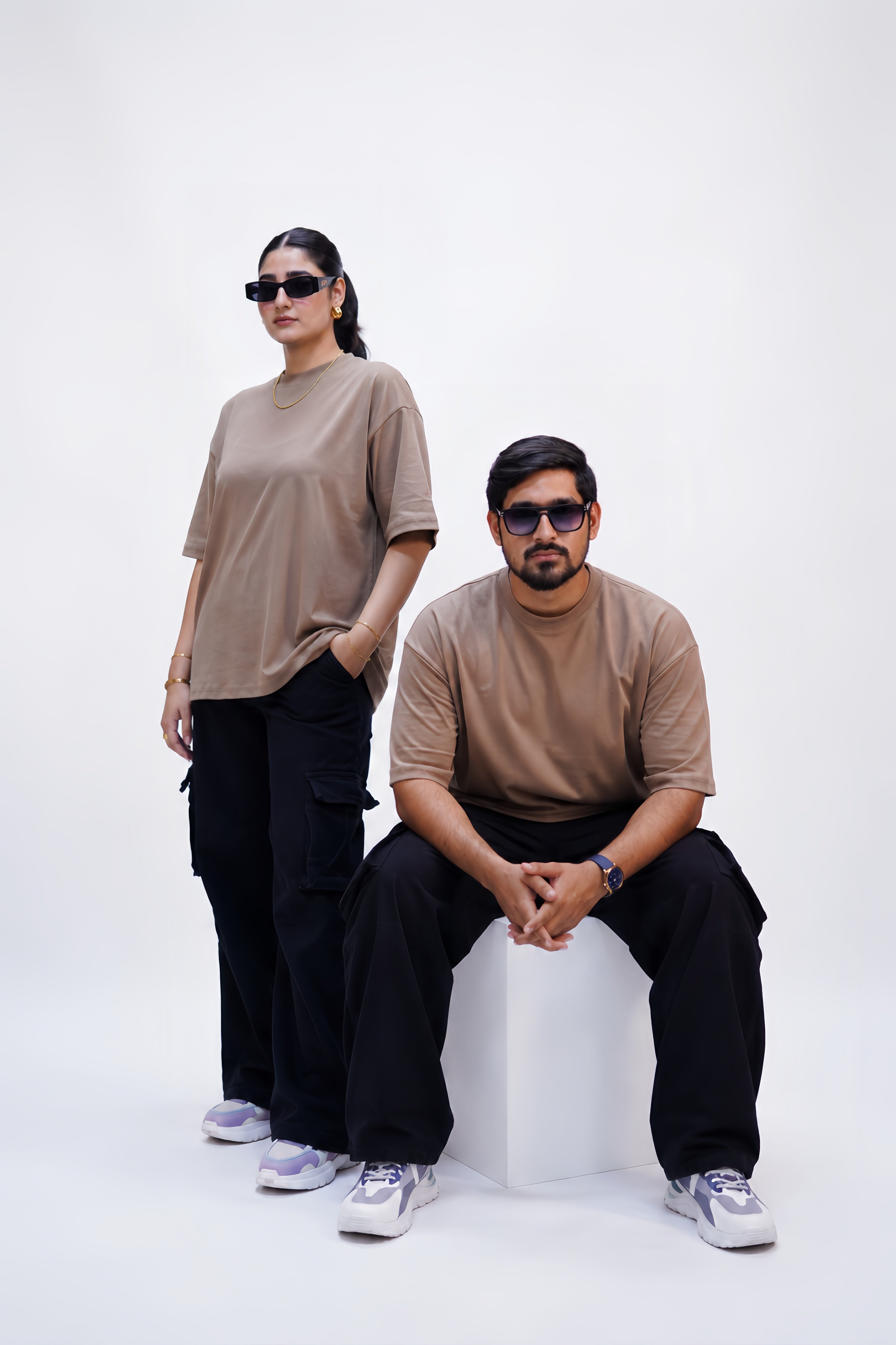 CHESTNUT OVERSIZED T-Shirt (UNISEX) Secondary image